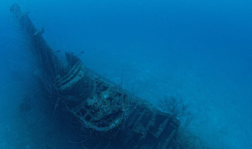 Submarine USS Pilotfish in Bikini Atoll