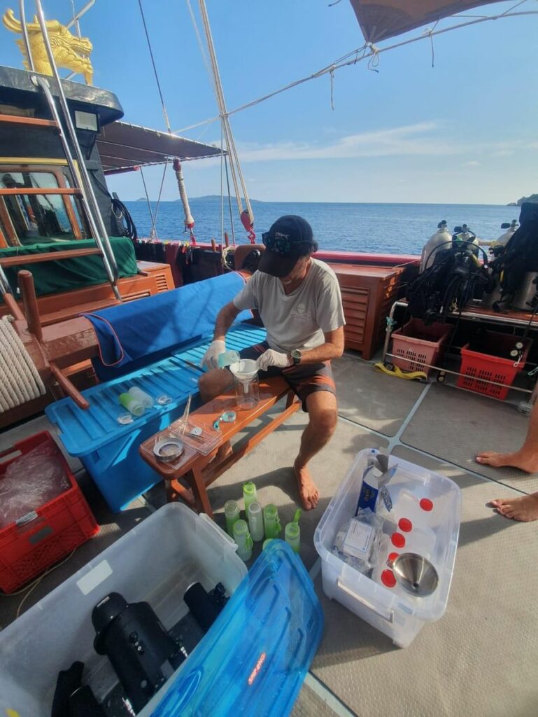 Filtering water samples collected by divers