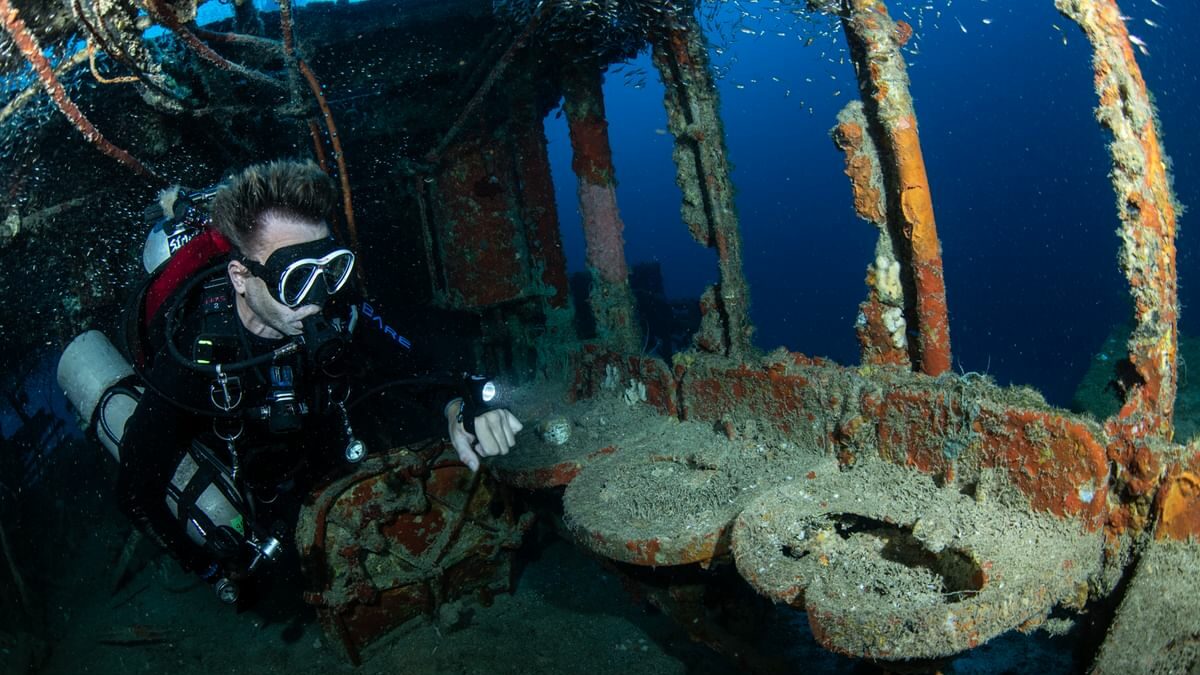 Diver on the Lamson wreck in Bikini Atoll 