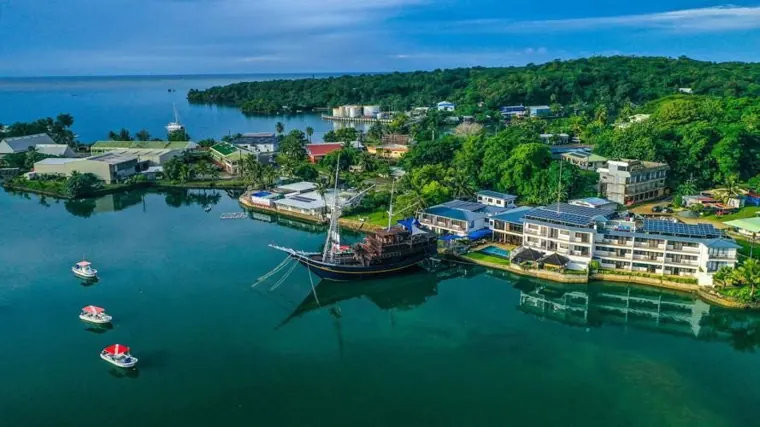 Manta Ray Bay Resort (Yap extension)